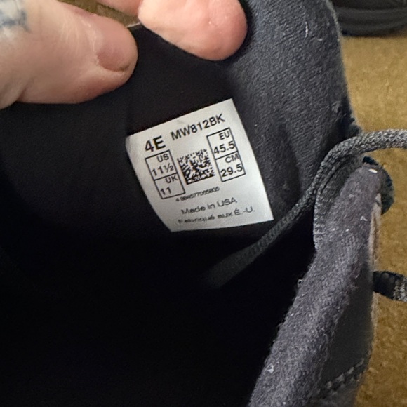 NWOT New Balance 812 Triple Black Leather Sneakers Size 11.5 - Picture 5 of 5